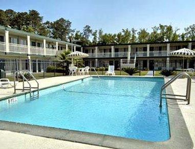 Days Inn By Wyndham Richmond Hill/Savannah Bagian luar foto